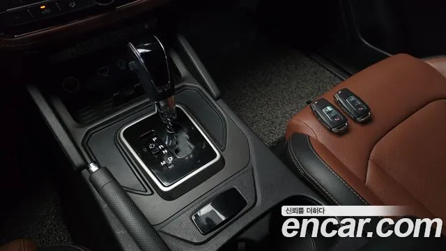 KG_Mobility_Ssangyong Rexton 2018 thumb 9