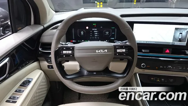 Kia Carnival 2025 thumb 12