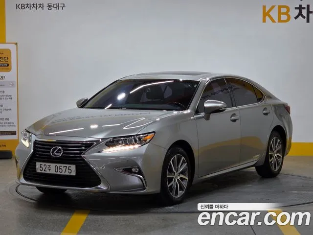 Lexus ES 2015 thumb 11