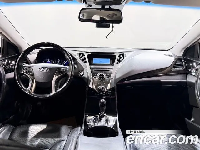 Hyundai Grandeur 2012 thumb 4