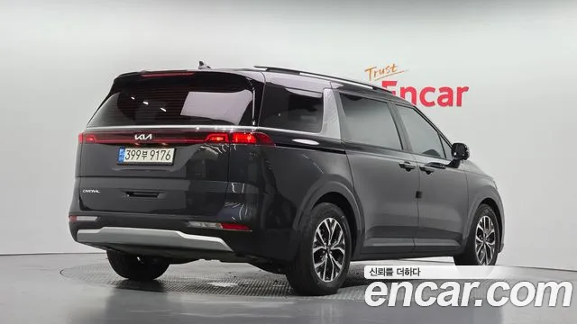 Kia Carnival 2022 thumb 2