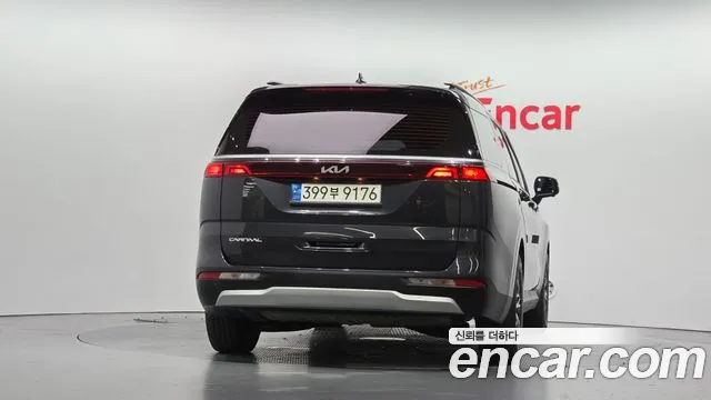 Kia Carnival 2022 thumb 4