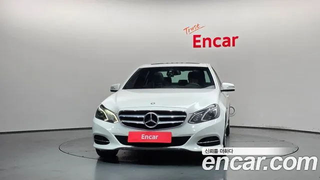 Mercedes-Benz E-Класс 2014 thumb 3