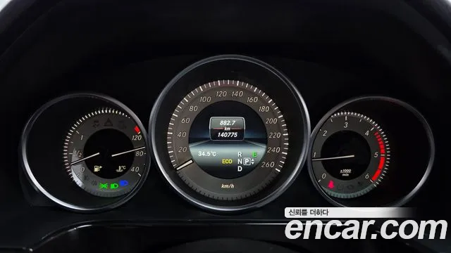 Mercedes-Benz E-Класс 2014 thumb 8