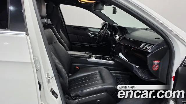 Mercedes-Benz E-Класс 2014 thumb 11