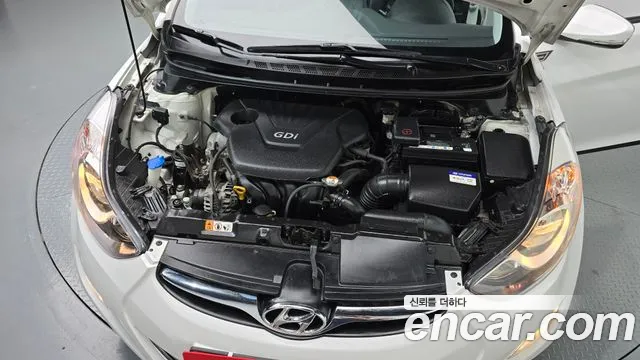 Hyundai Avante 2011 thumb 6