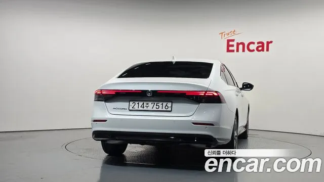 Honda Accord 2023 thumb 4