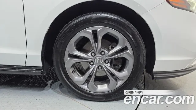 Honda Accord 2023 thumb 5
