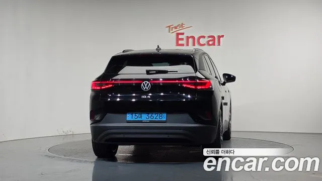 Volkswagen ID.4 2023 thumb 3