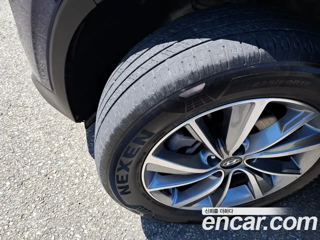 Hyundai Santa Fe 2018 thumb 5