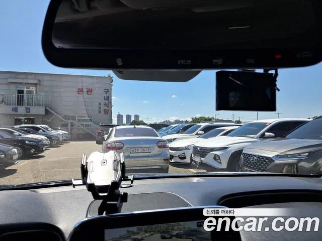 Hyundai Santa Fe 2018 thumb 7