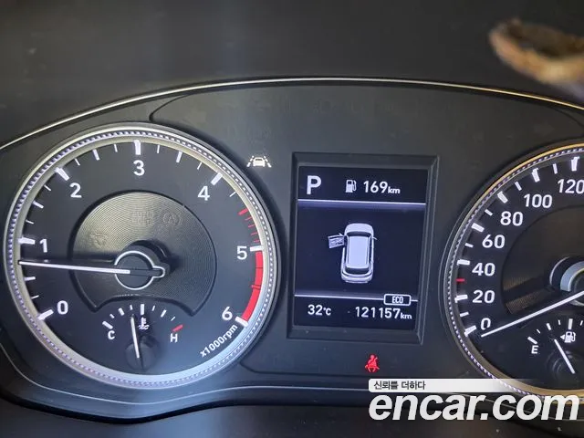 Hyundai Santa Fe 2018 thumb 8