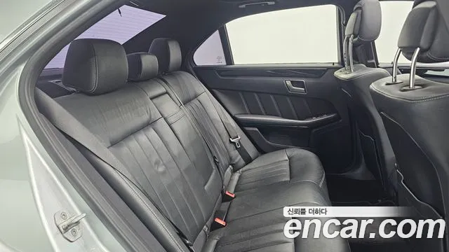 Mercedes-Benz E-Класс 2014 thumb 11