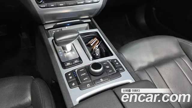 Genesis G80 2016 thumb 8