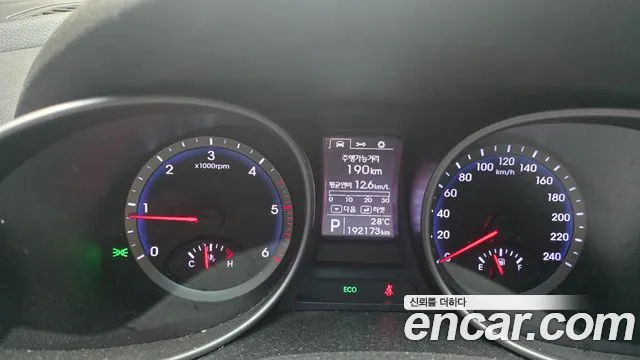 Hyundai Santa Fe 2013 thumb 8