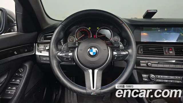 BMW 5-Series 2012 thumb 12