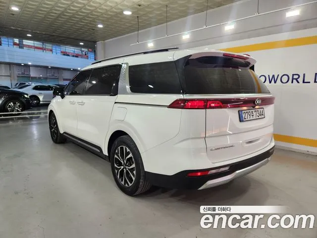 Kia Carnival 2021 thumb 6