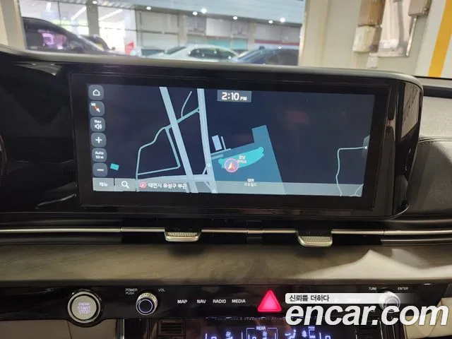 Kia Carnival 2021 thumb 8
