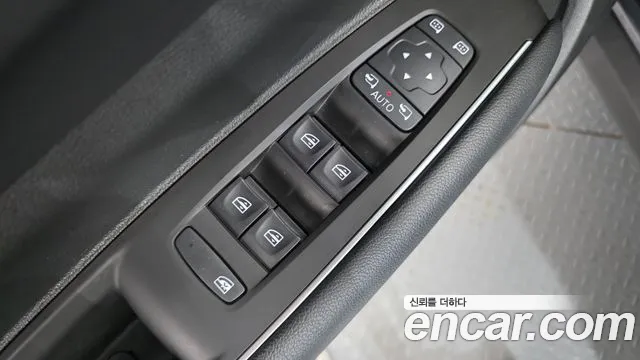 Renault-KoreaSamsung Koleos 2021 thumb 11