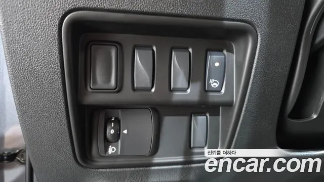 Renault-KoreaSamsung Koleos 2021 thumb 12