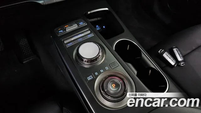 Genesis GV70 2022 thumb 9