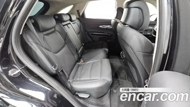 Genesis GV70 2022 thumb 11