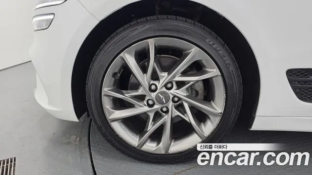 Genesis G70 2021 thumb 5