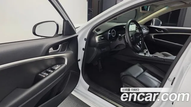 Genesis G70 2021 thumb 10