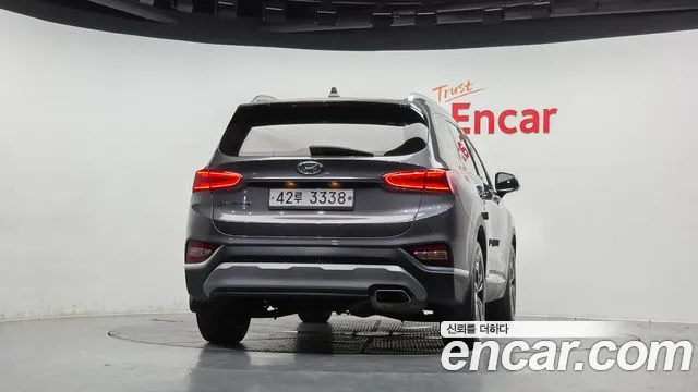 Hyundai Santa Fe 2019 thumb 3