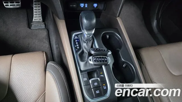 Hyundai Santa Fe 2019 thumb 8