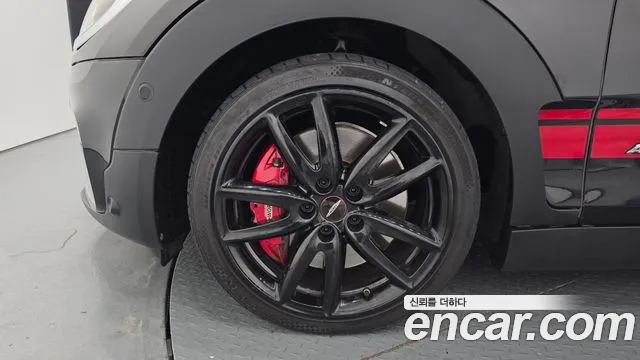 MINI Clubman 2019 thumb 5