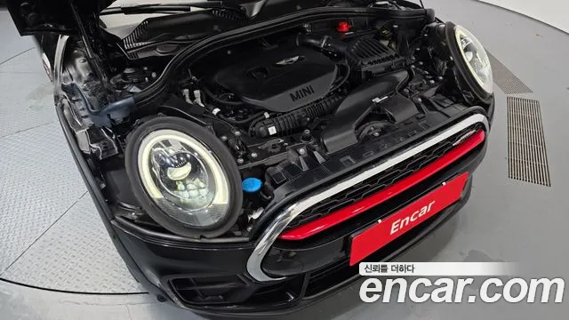 MINI Clubman 2019 thumb 6