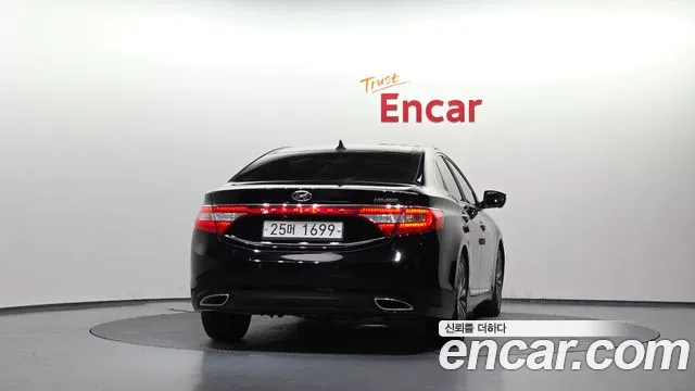 Hyundai Grandeur 2014 thumb 4