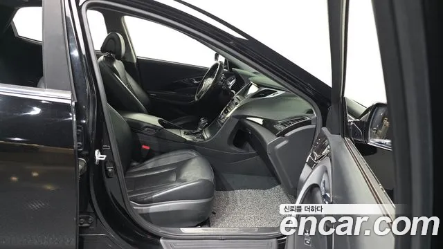 Hyundai Grandeur 2014 thumb 11