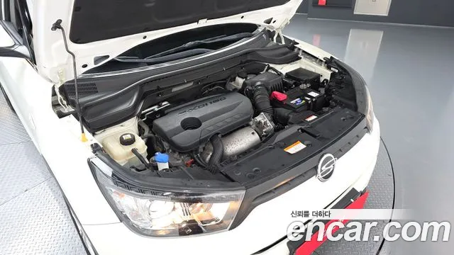 KG_Mobility_Ssangyong TIBOLI 2017 thumb 6
