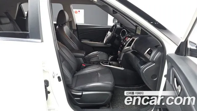 KG_Mobility_Ssangyong TIBOLI 2017 thumb 11