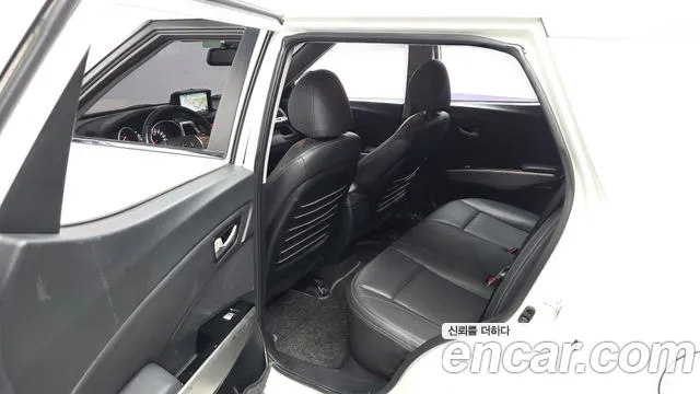 KG_Mobility_Ssangyong TIBOLI 2017 thumb 12