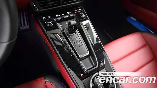 Porsche 911 2025 thumb 9