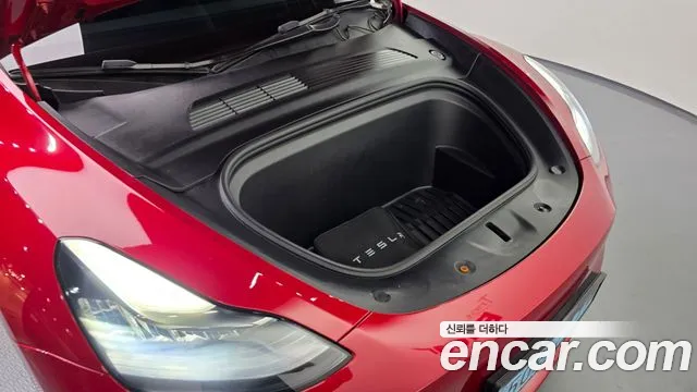 Tesla Model Y 2021 thumb 6