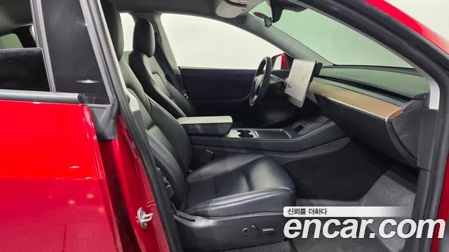Tesla Model Y 2021 thumb 11