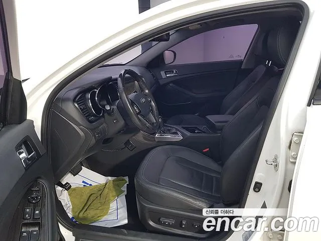 Kia K5 2013 thumb 8