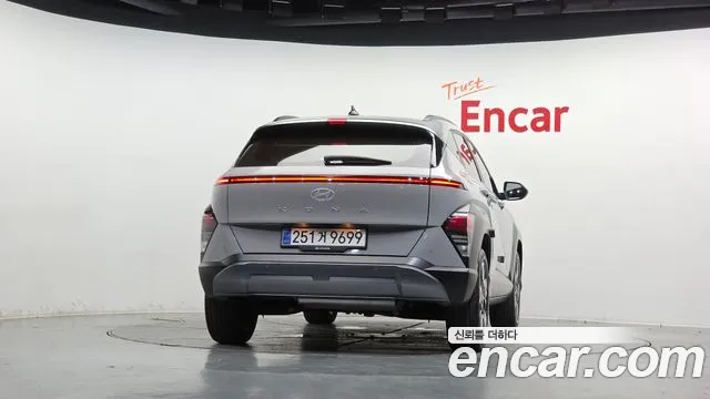 Hyundai Kona 2025 thumb 4