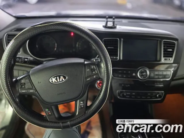 Kia K7 2013 thumb 10