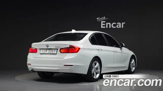 BMW 3-Series 2015 thumb 2