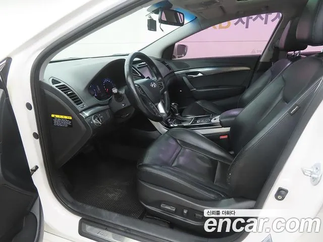 Hyundai i40 2012 thumb 5