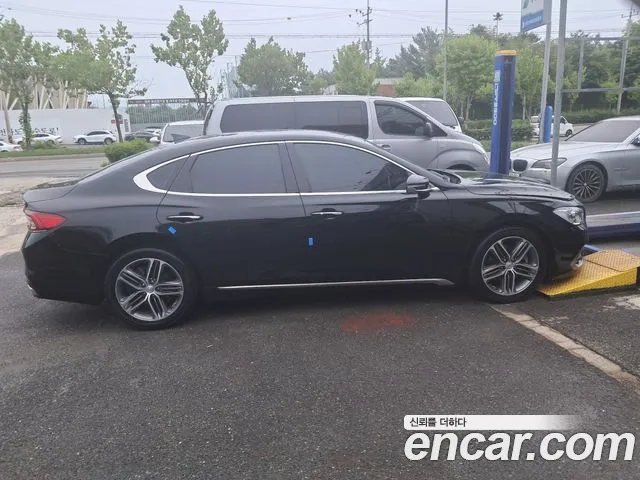 Hyundai Grandeur 2017 thumb 2