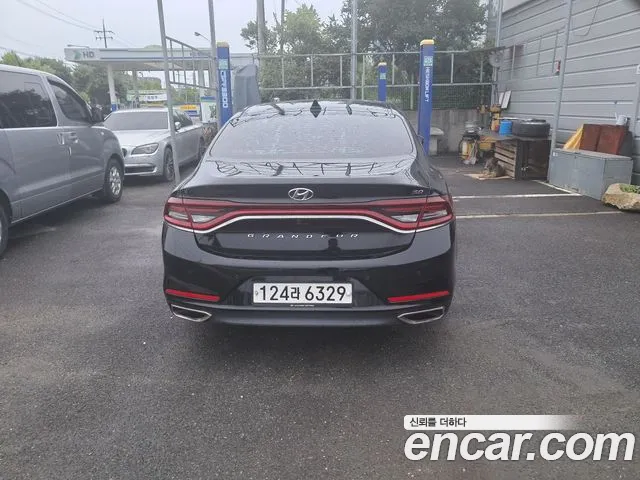 Hyundai Grandeur 2017 thumb 3