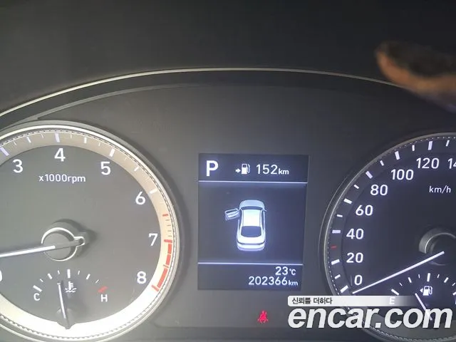 Hyundai Grandeur 2017 thumb 8