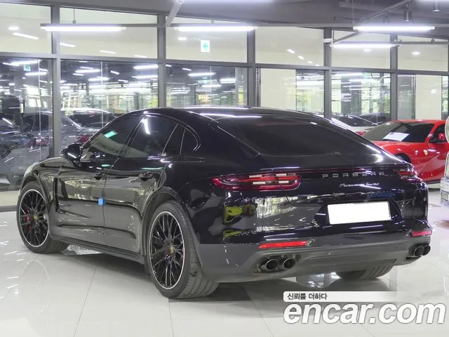 Porsche Panamera 2019 thumb 3