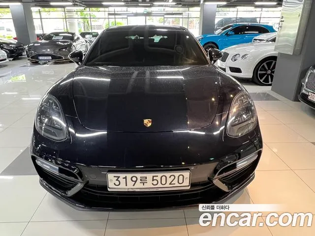 Porsche Panamera 2019 thumb 4